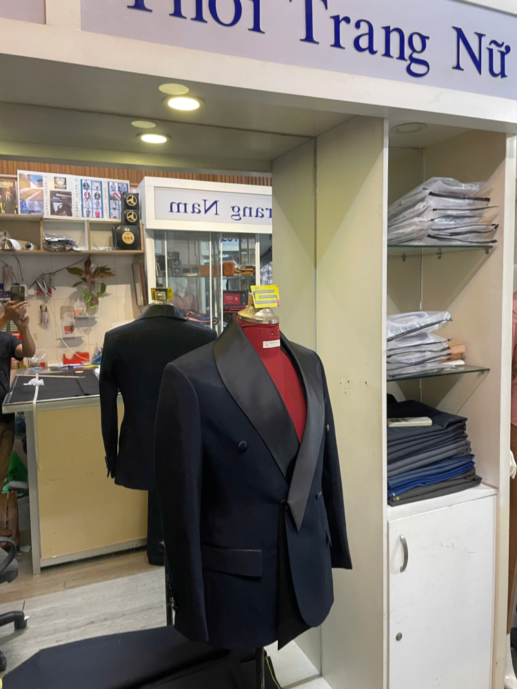Mẫu vest  Nam Màu đen tuyền