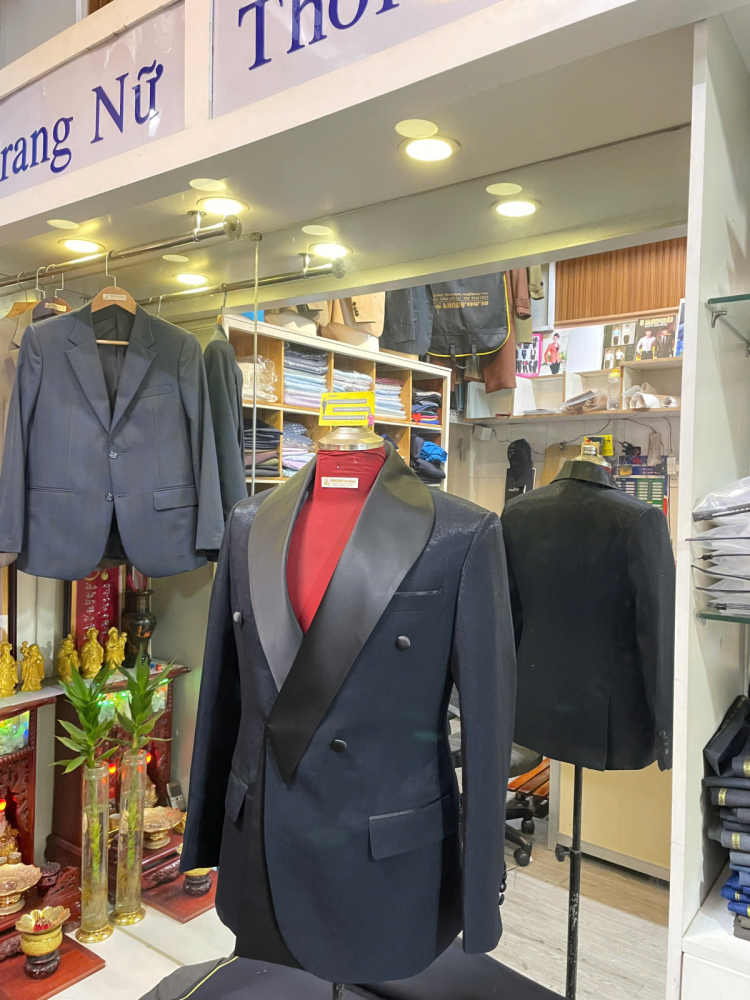 Mẫu vest  Nam Màu đen tuyền